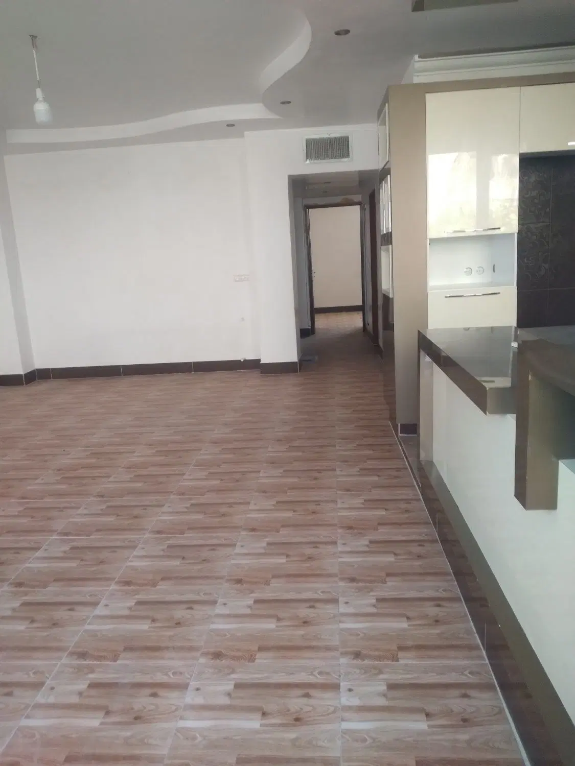 اجاره ورودی کاملا جدا حیاط دار همت فاز۲