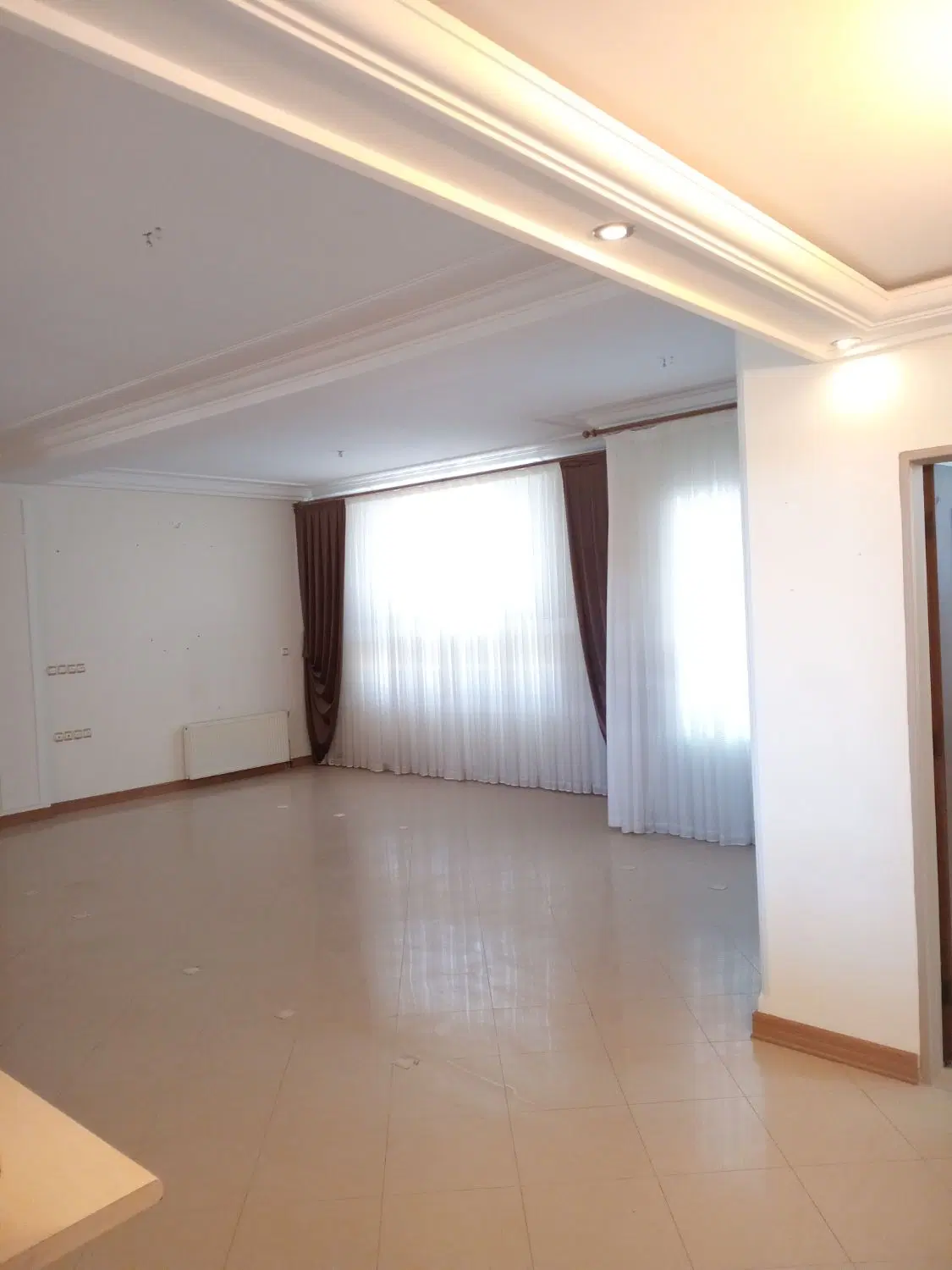 اجاره یکدستگاه آپارتمان خ خرقانی ابتدای مولوی