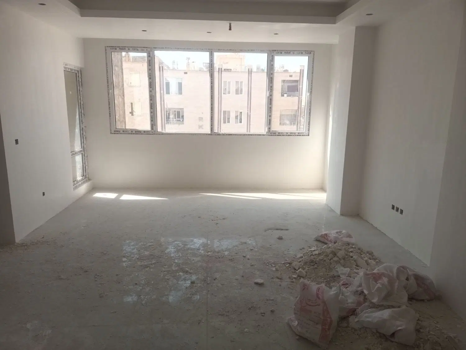 واحد ۹۰ متری در باقر آباد میراث فرهنگی
