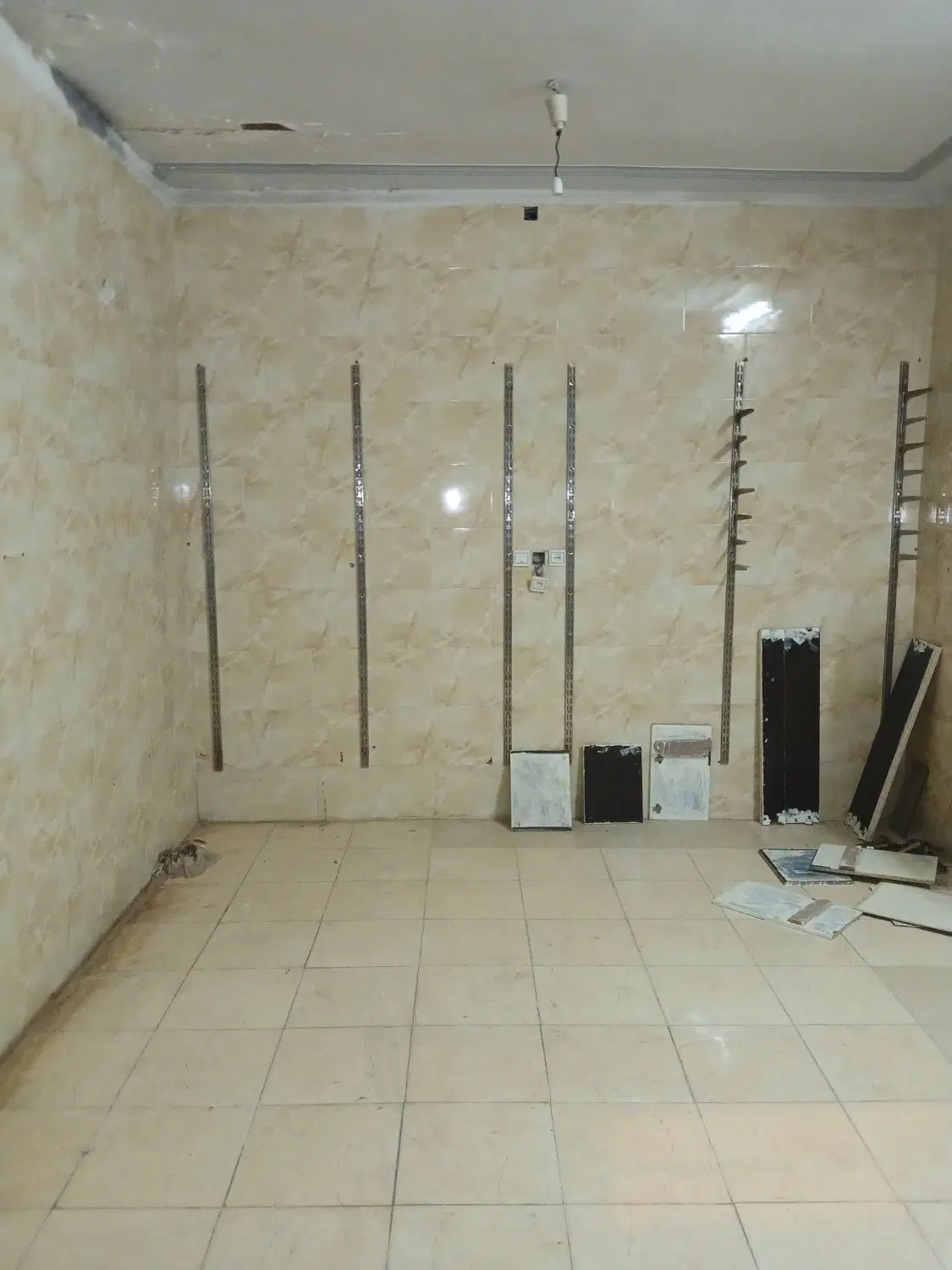 مغازه آریشگاه زنانه