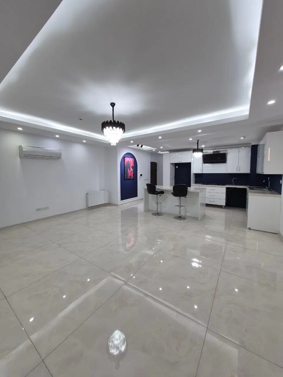۸۶متر(سندتک برگ)پارکینگ+آسانسور+انباری