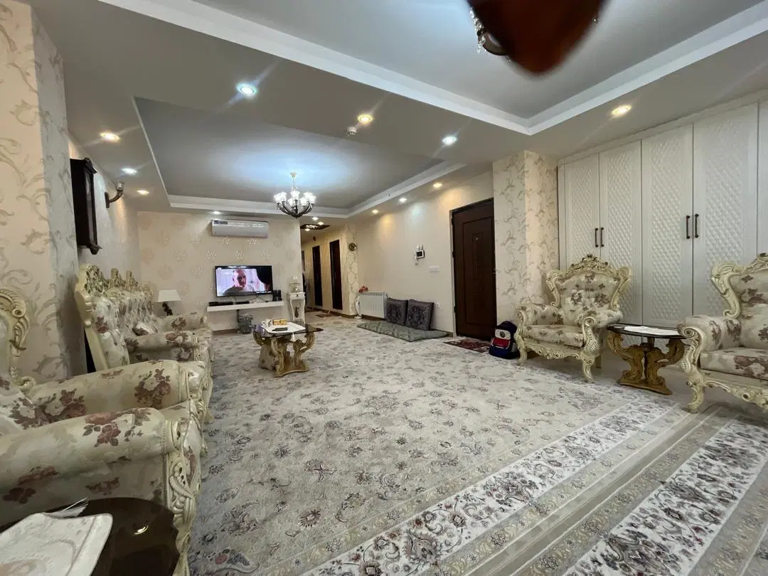 آپارتمان تک واحده