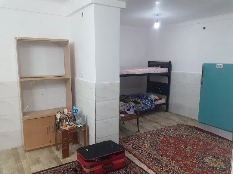 زیرزمین دانشجویی مبله میدان سعدی- روزانه