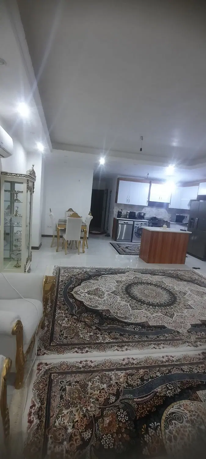 همخانه خانم
