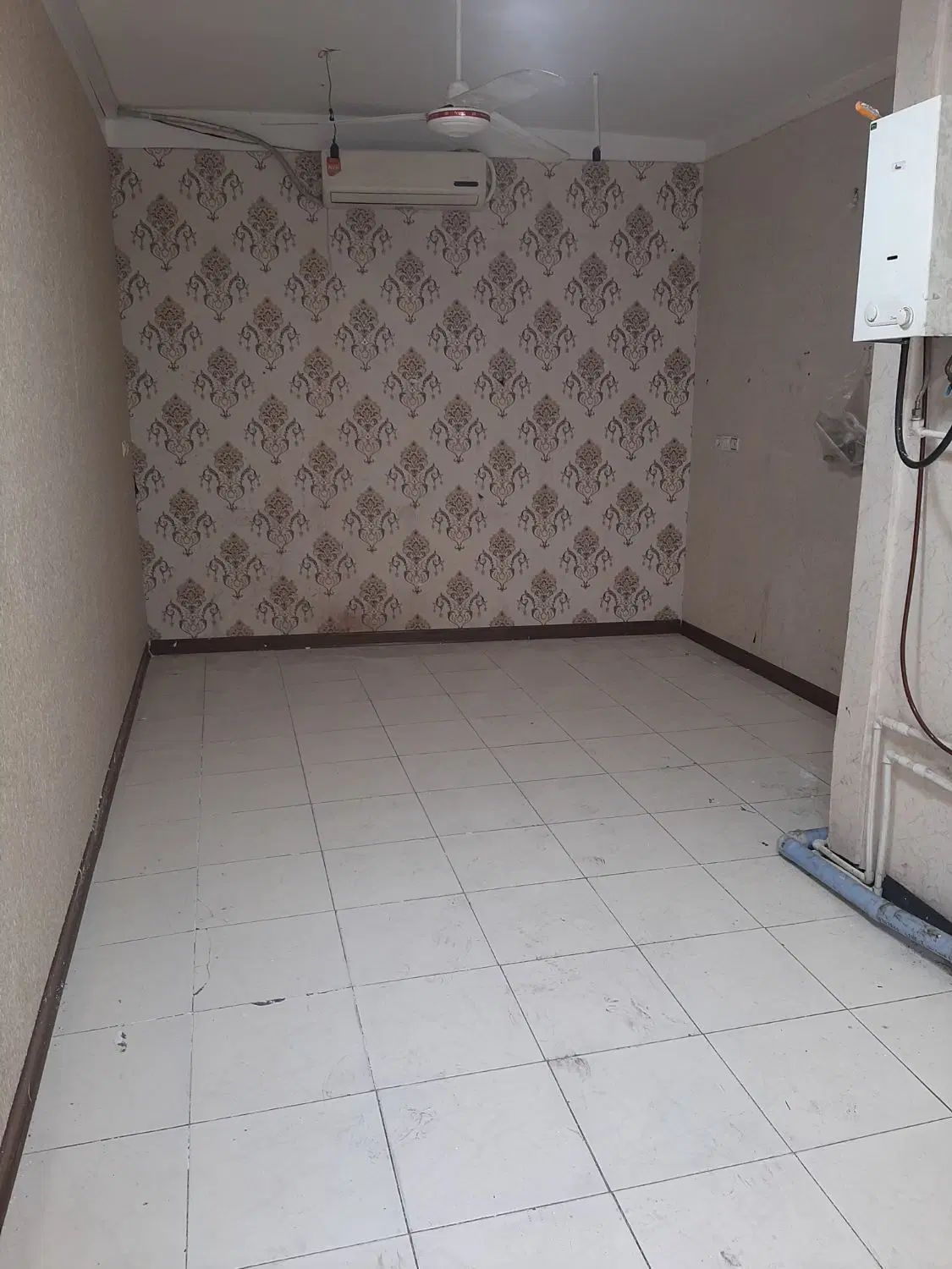 ۲۵مترمغازه..خ رجایی سازمان گوشت