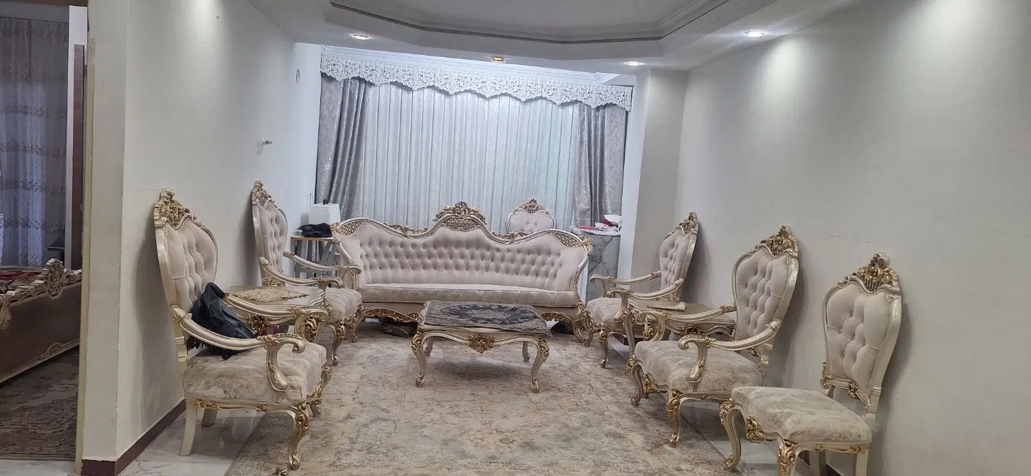 اپارتمان ۷۳ متری در فلکه سوم