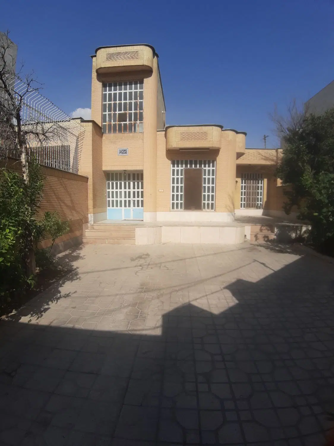 منزل ویلایی ۲۹۰متر