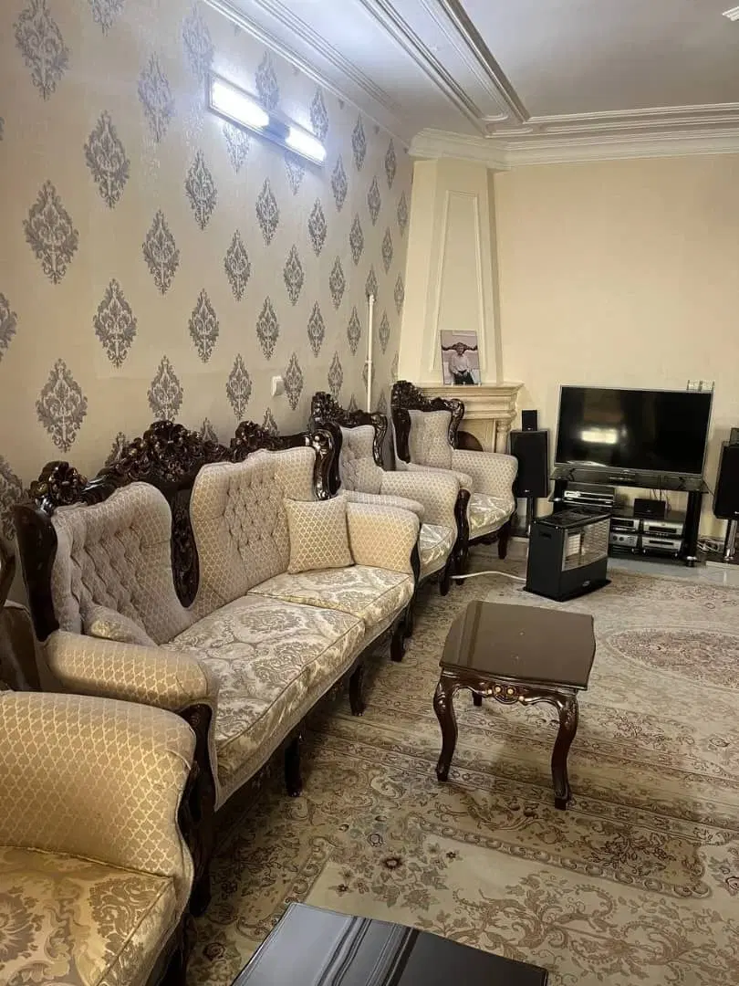 آپارتمان ۸۵متر دو خواب رو به آفتاب بازسازی شده