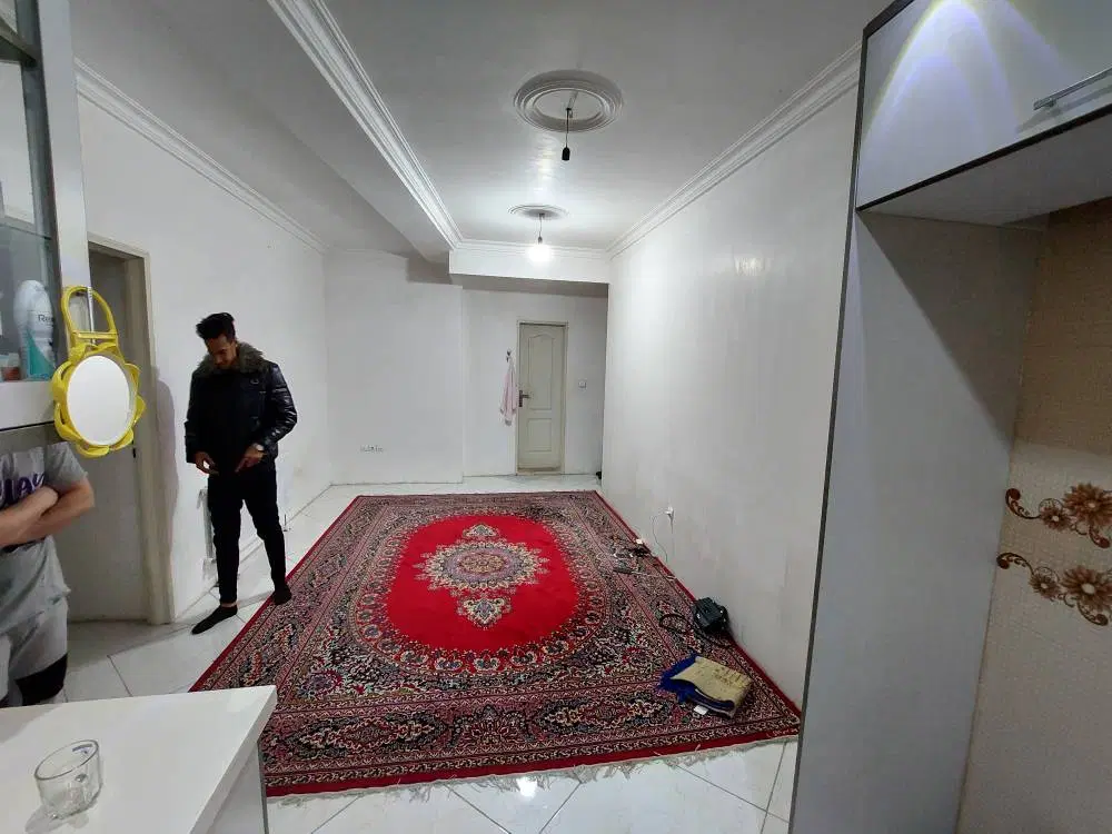 ۶۰متر ۲ خواب بالکن و آسانسوردار