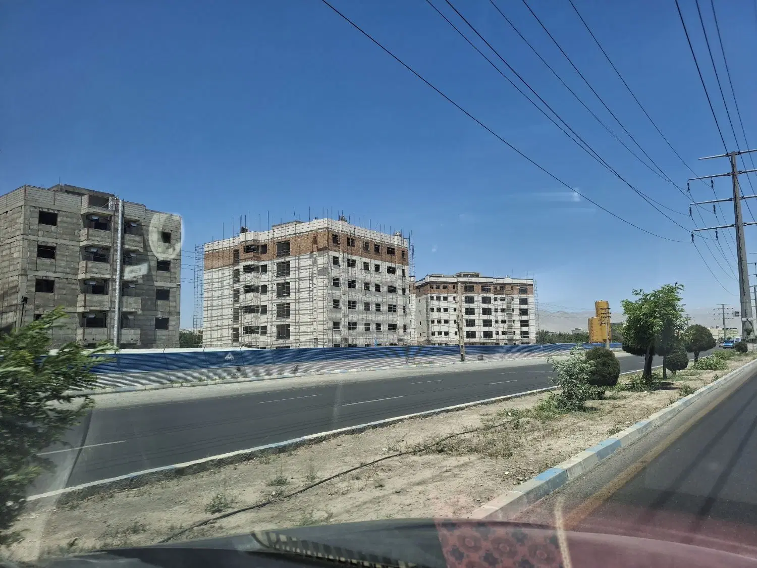 اندیشه فاز یک  واحد ۹۲ متری