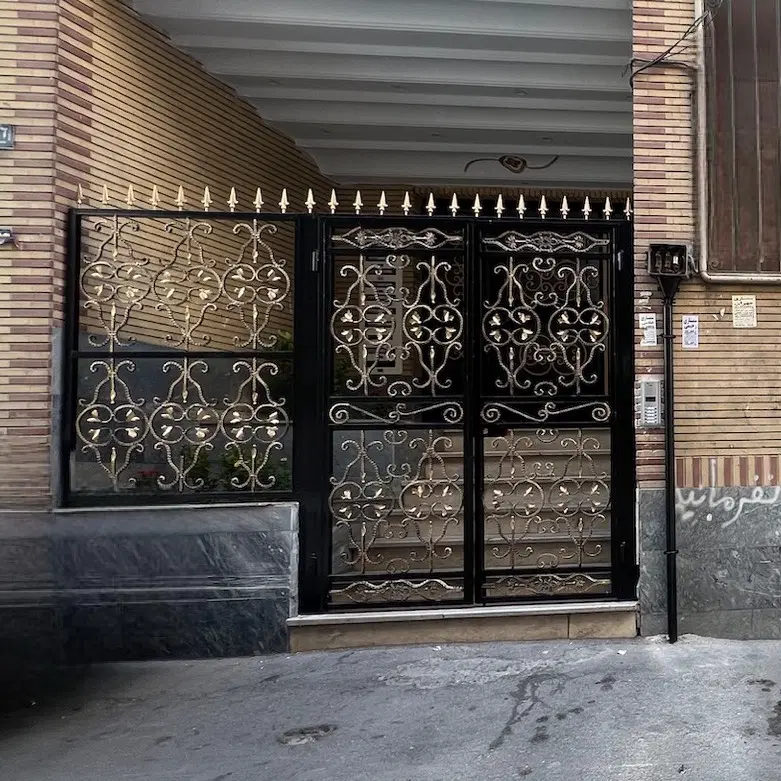 اپارتمان پارکینگ دار مترو سبلان