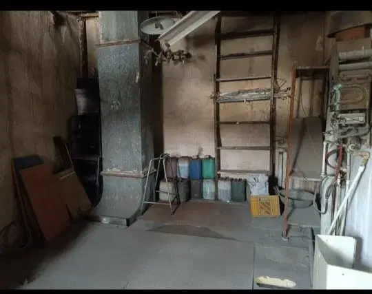 فروش مغازه با ۳۰ متر بالکن گاز و برق صنعتی