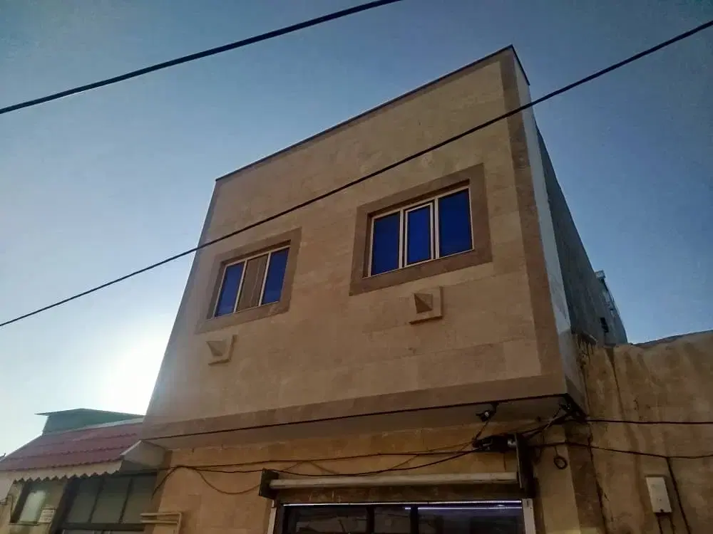 حیاط 140متر.. 14مترعرض 10مترطول