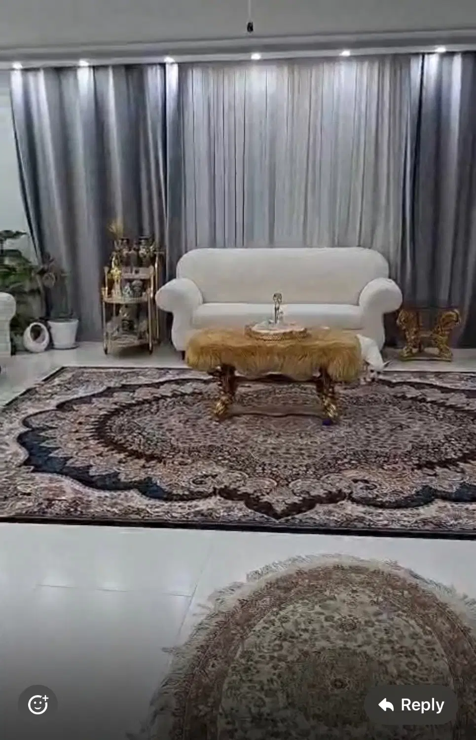 فروش واحد سه خوابه در مجتمع آسمان برف فروشان
