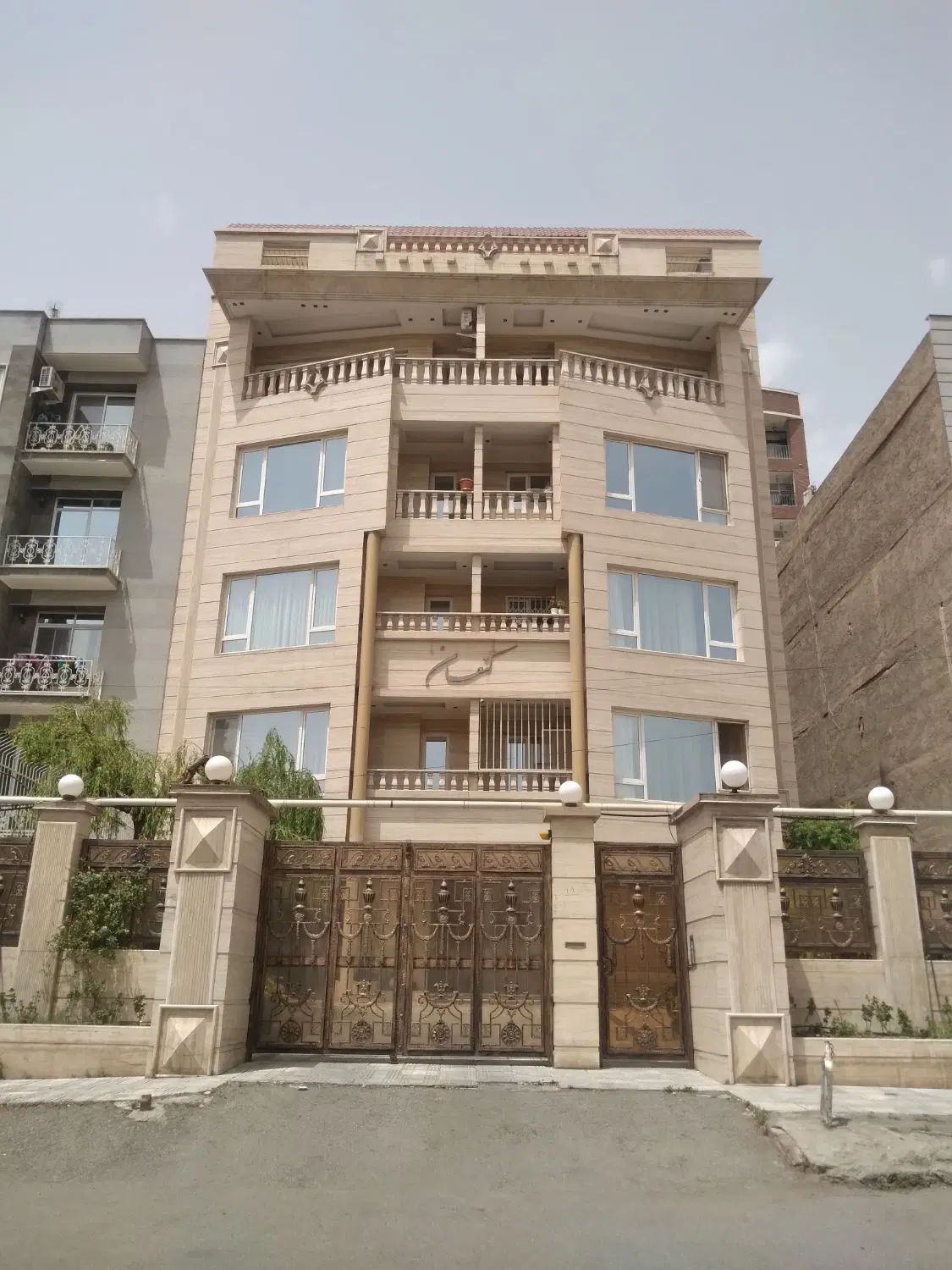 ۱۷۸متری صداقت_چشم انداز پارک ایران زمین_به قیمت