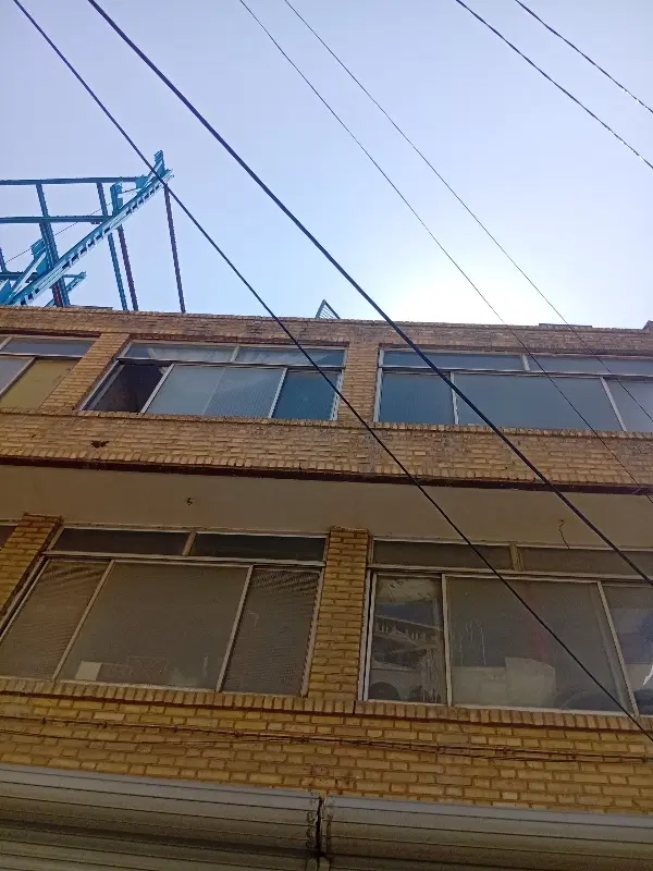 پنجاه متر تجاری مناسب برای مطب و دفتر شرکت