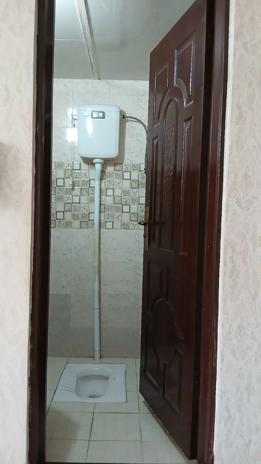فرصتی متفاوت برای خرید یک ملک ۳ طبقه بازسازی شده.