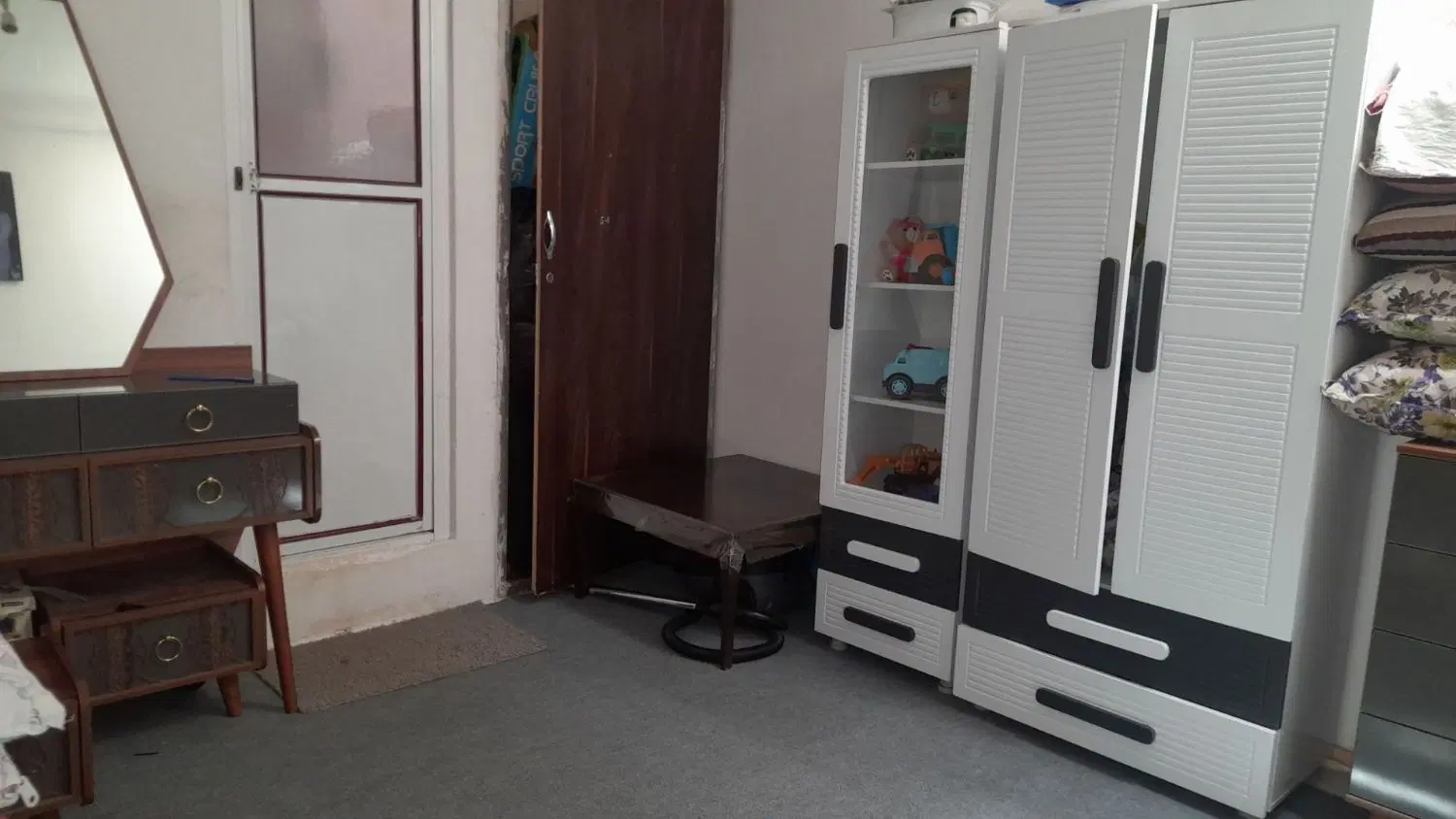 خانه ویلایی دربست هشتادمیلیون رهن وهشت اجاره