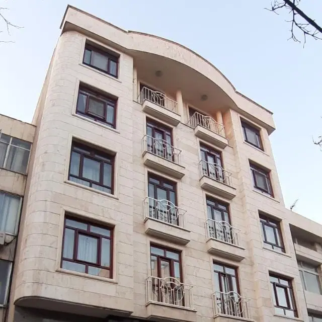 آپارتمان 80 متری 2 خواب گاندی