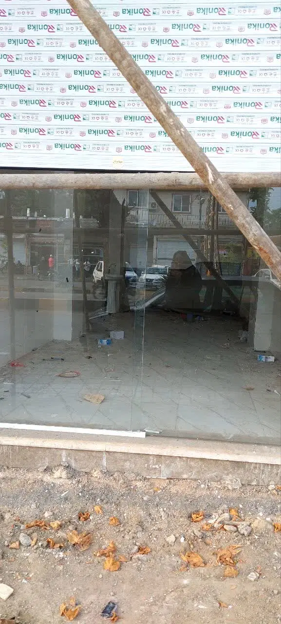 اجاره مغازه شیک در مرکز شهر بر خیابان اصلی