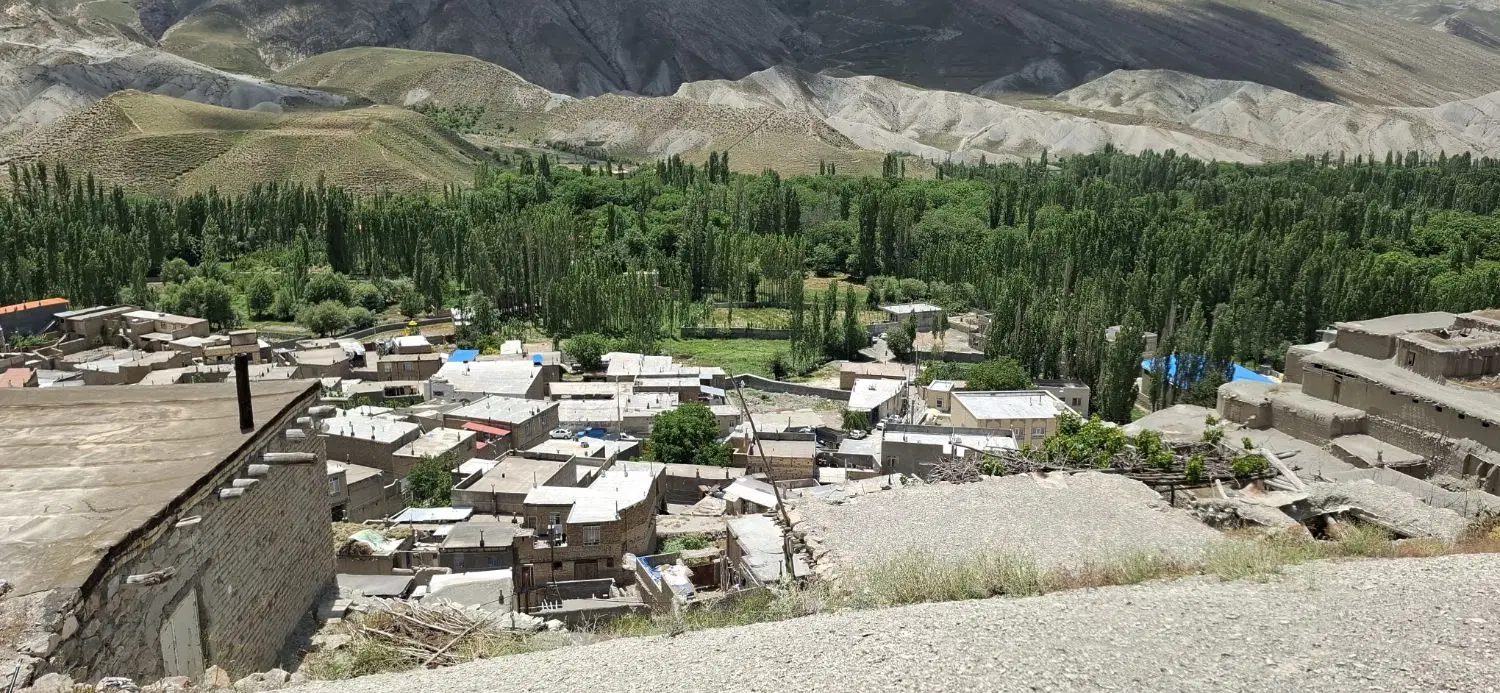 زمین مسکونی گلبهار،اسلام آباد(کاربری باغ و ویلا)