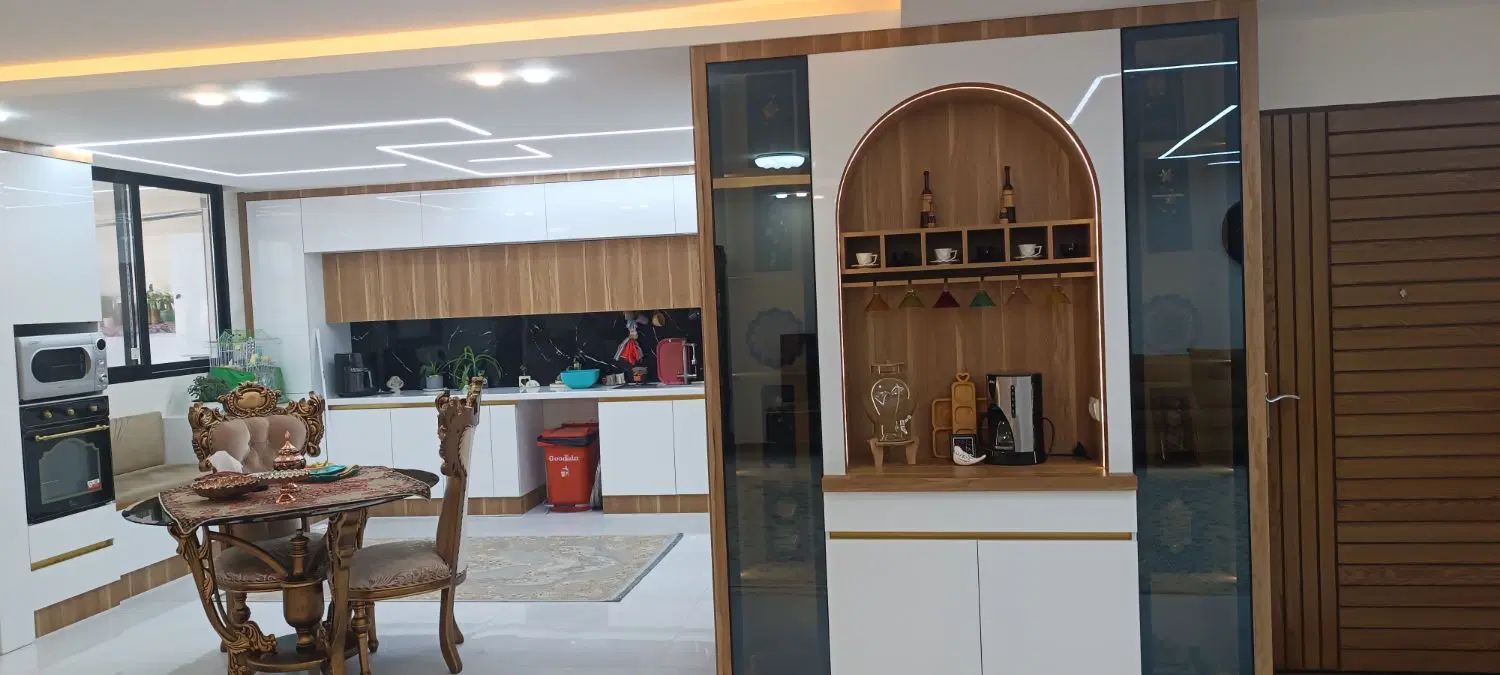 آپارتمان ۲۲۰متری