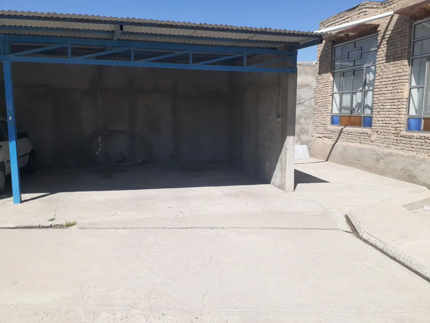 خانه در کوی قجلو متراژ تقریبا۳۹۰متر