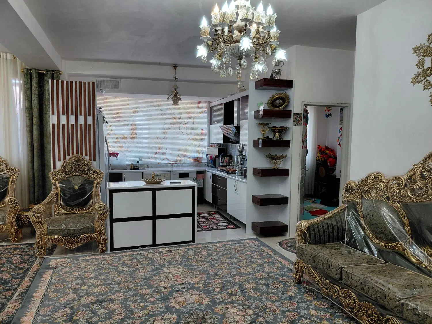 فروش یک واحد آپارتمان در شهرک پرواز