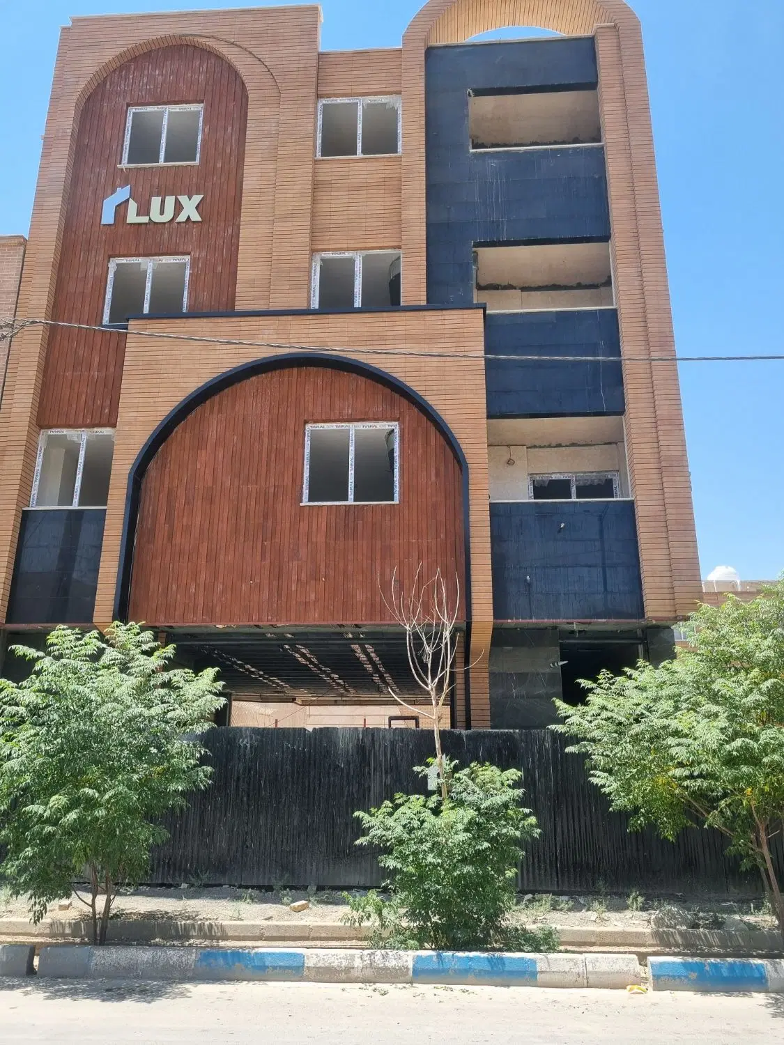 ۶۰ متر تجاری بر بلوار