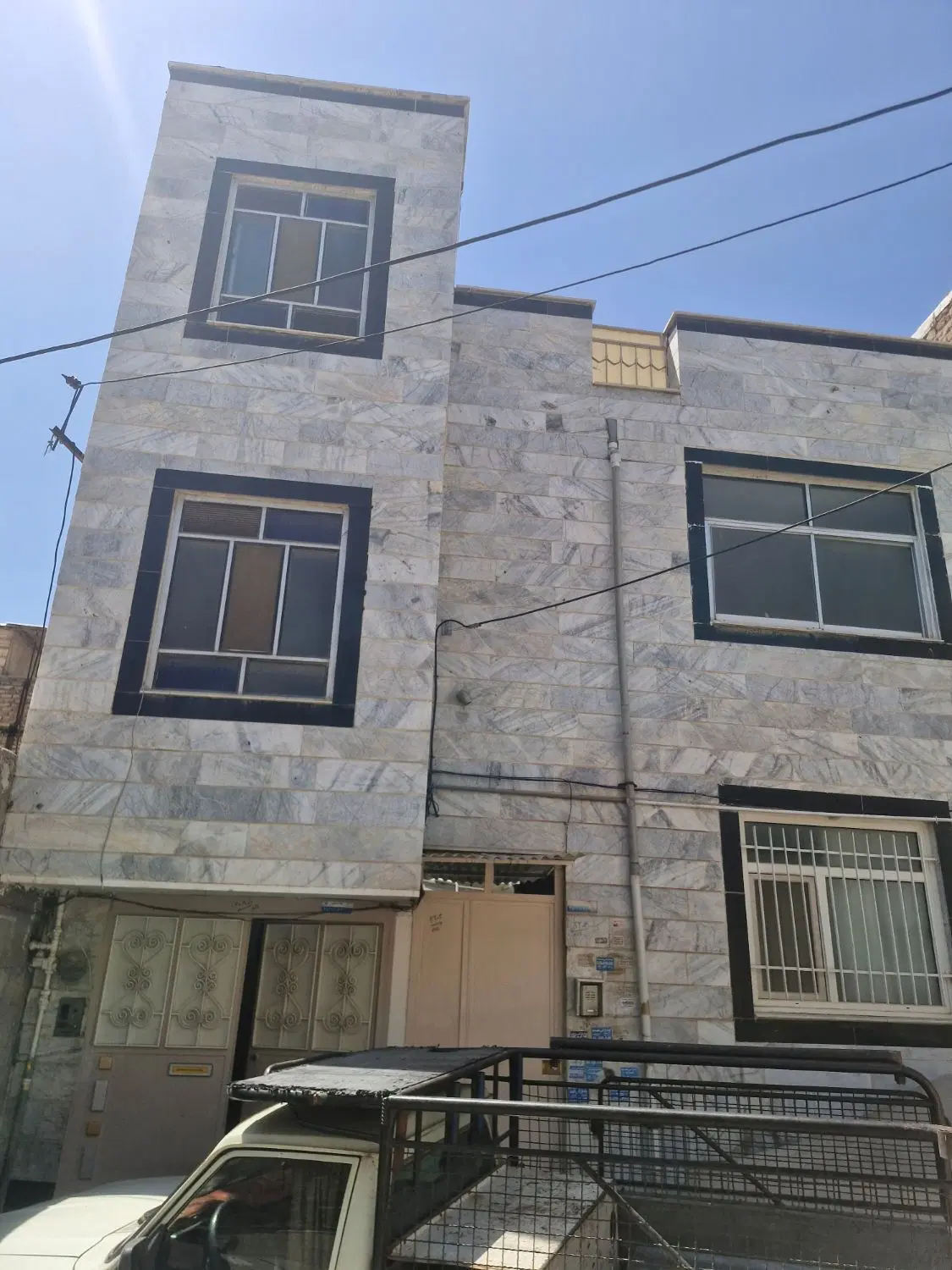 طبقه دوم  جنوبی ۱۱۰متر