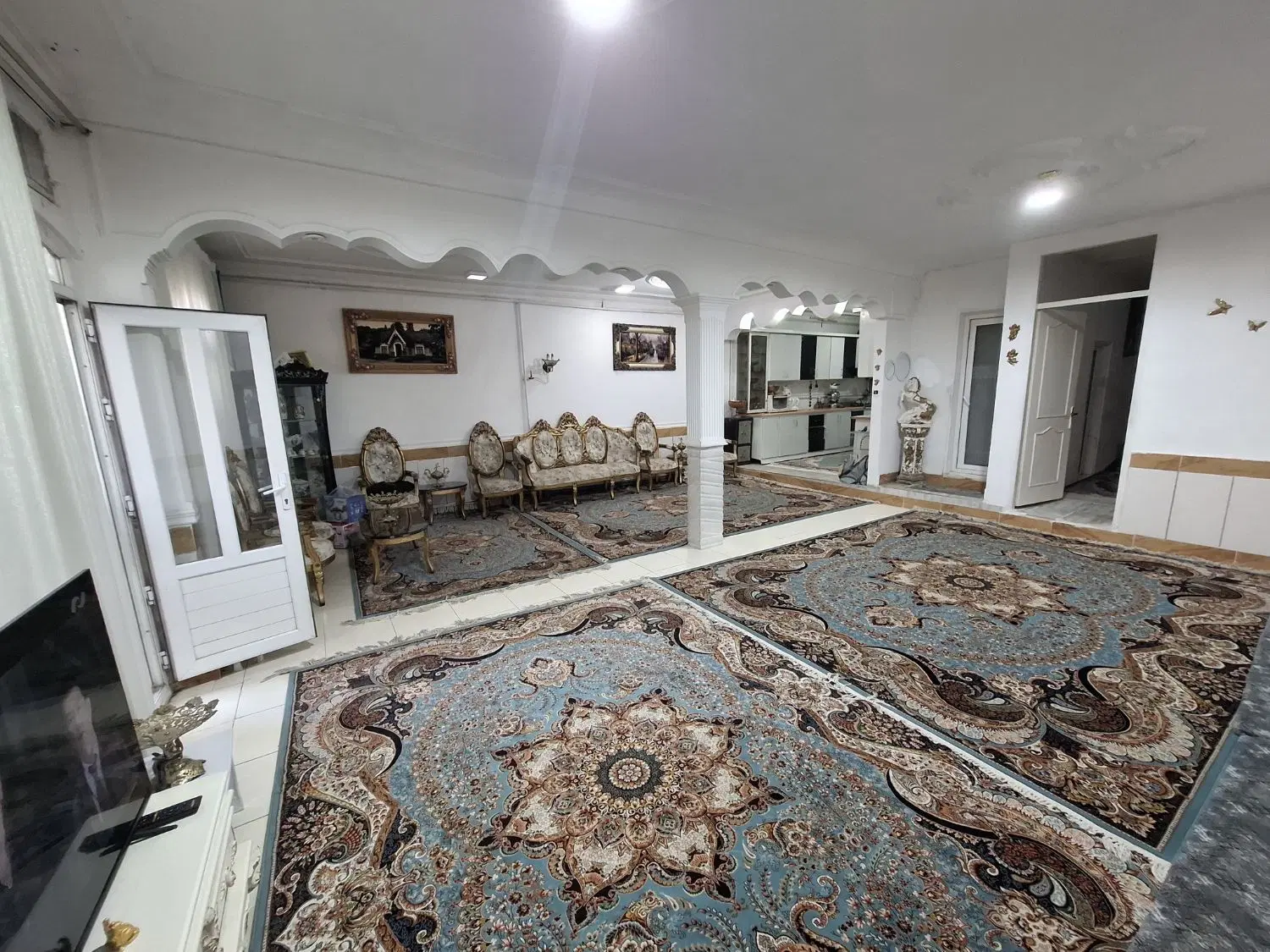 ویلایی دو طبقه