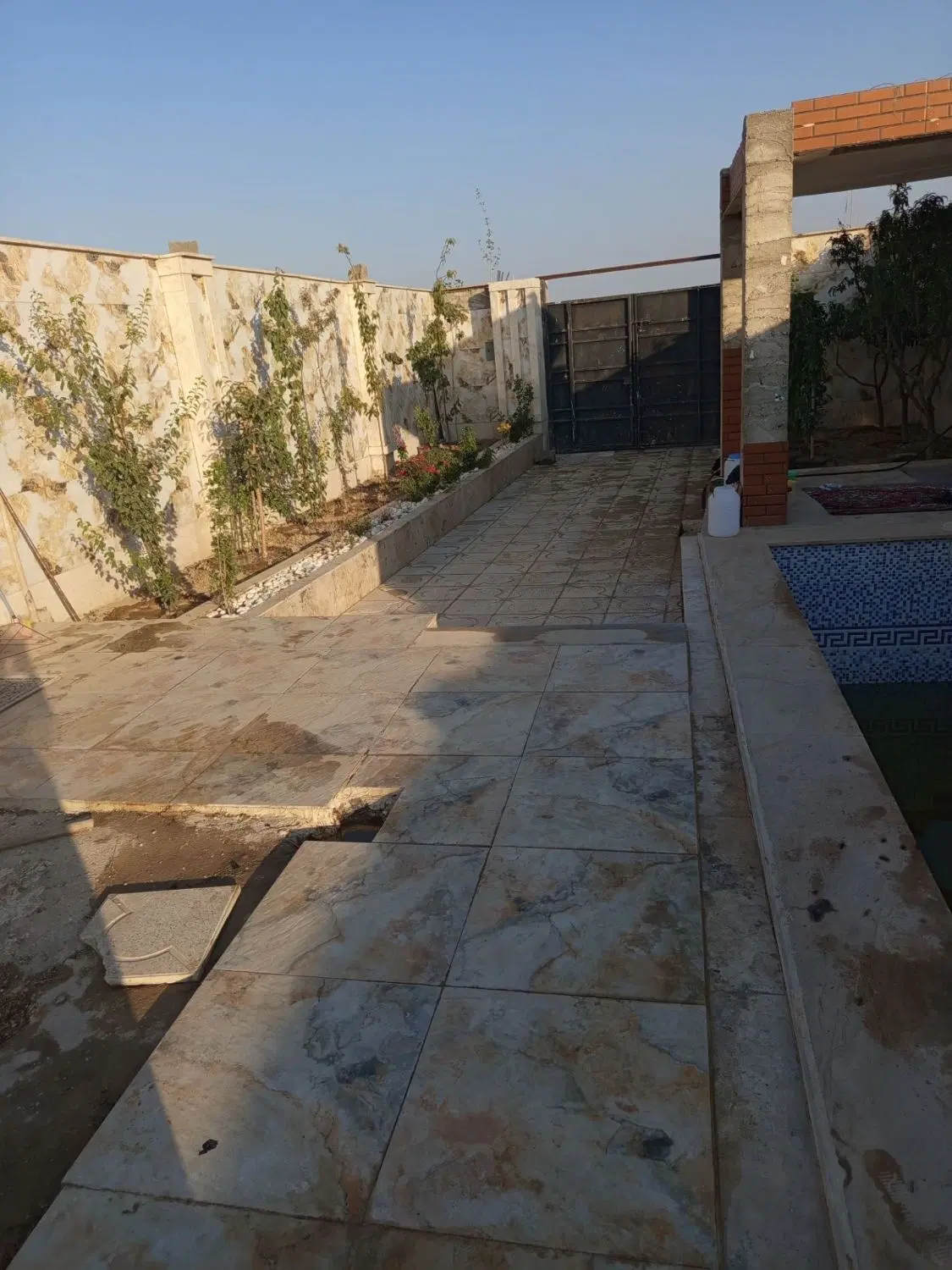 ۲۱۰مترباغچه درکرج عرب آباد