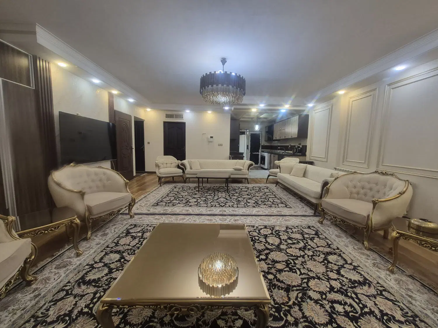 آپارتمان ۹۰ متر دو خوابه بسیار خوش نقشه
