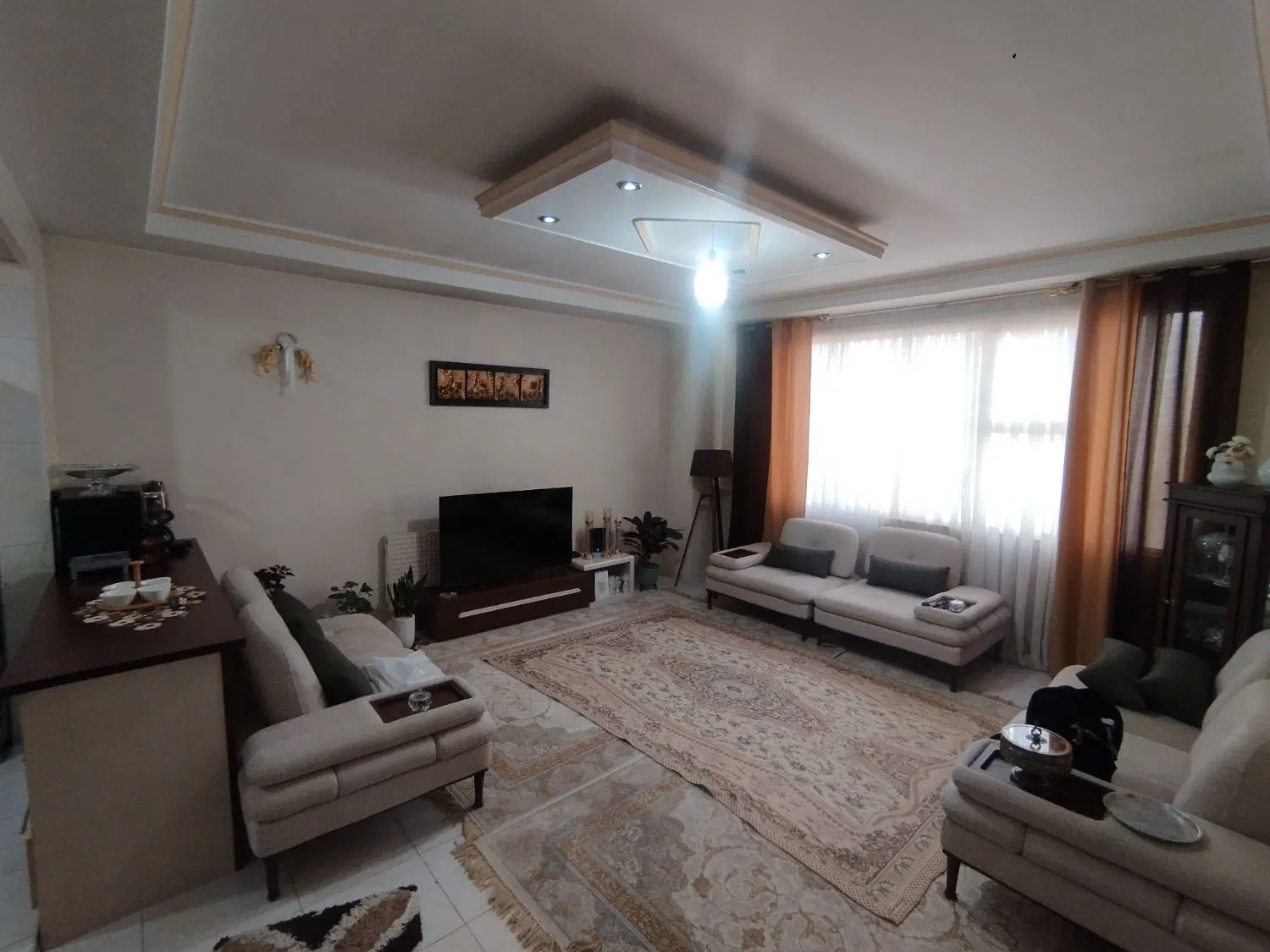 آپارتمان ۷۷ متری با پارکینگ و آسانسور