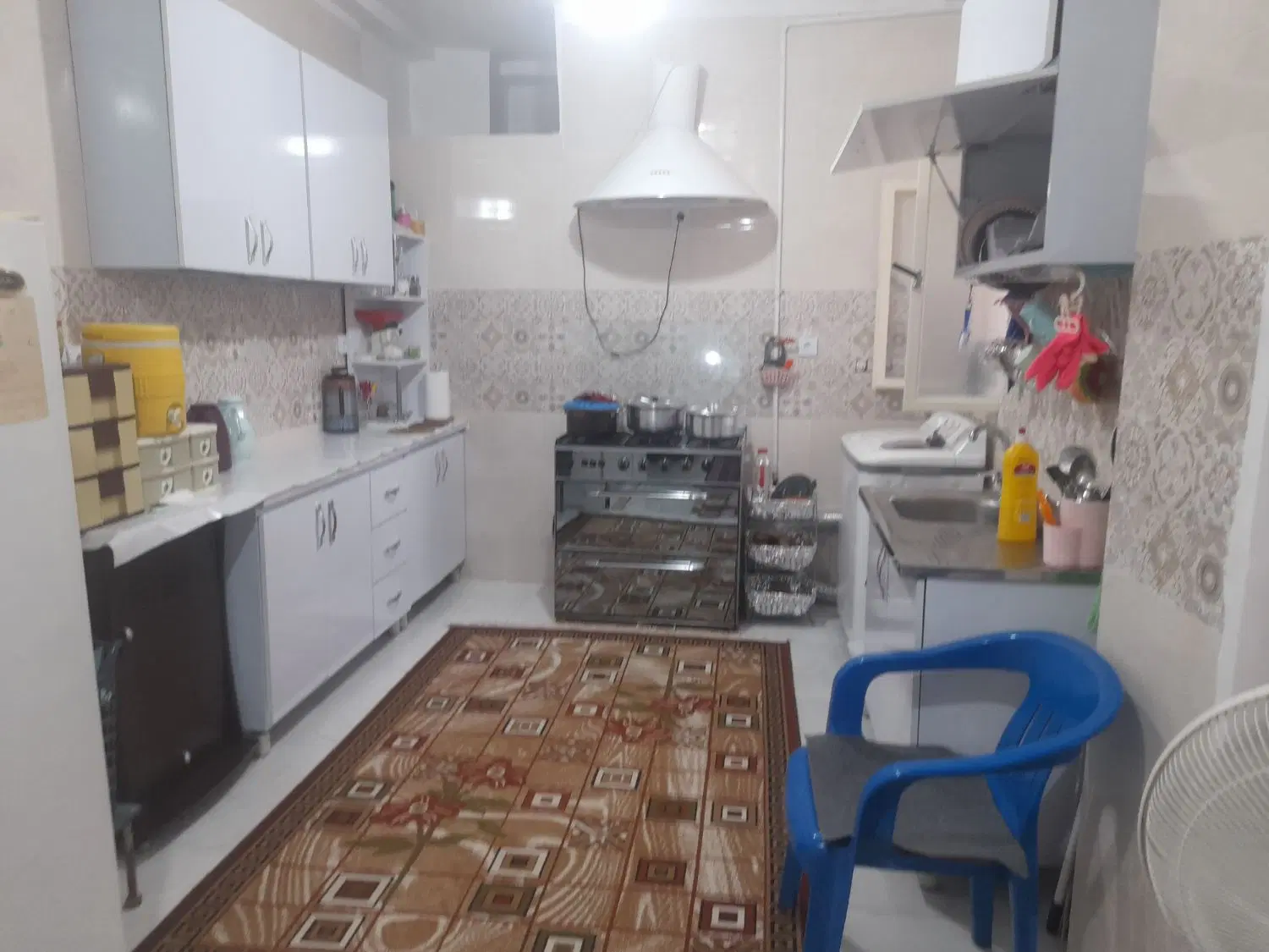 طبقه اول نفتون