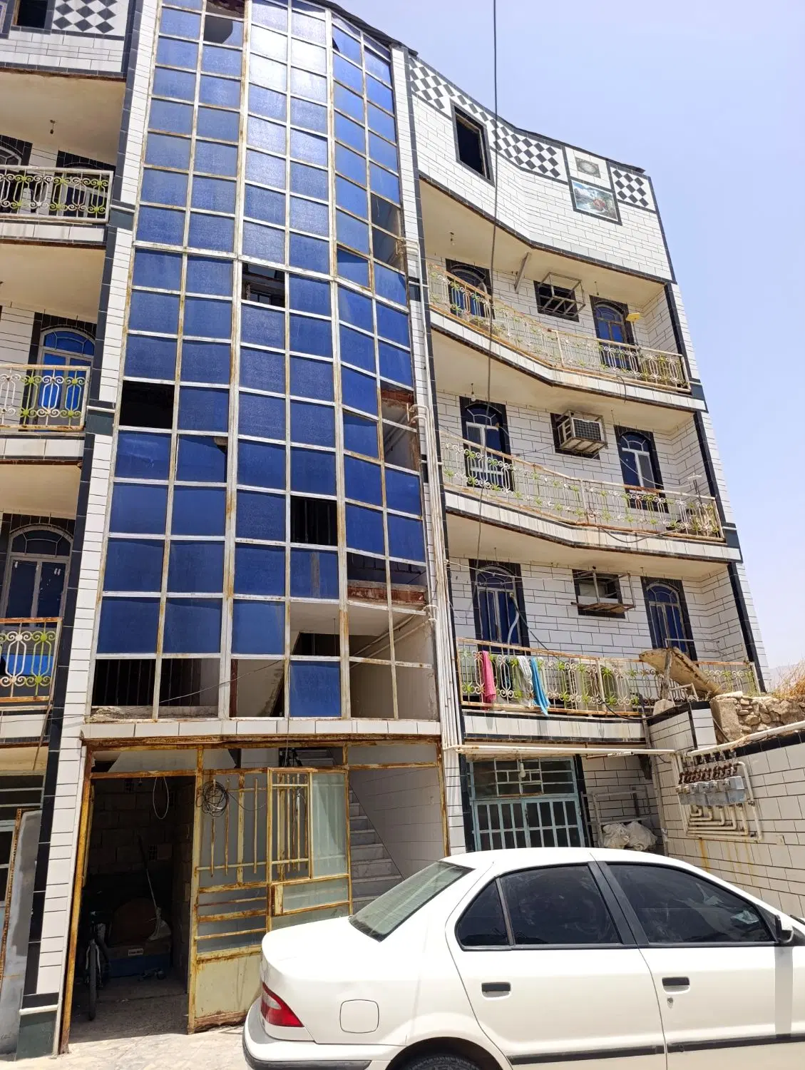 آپارتمان مسکونی خورموج