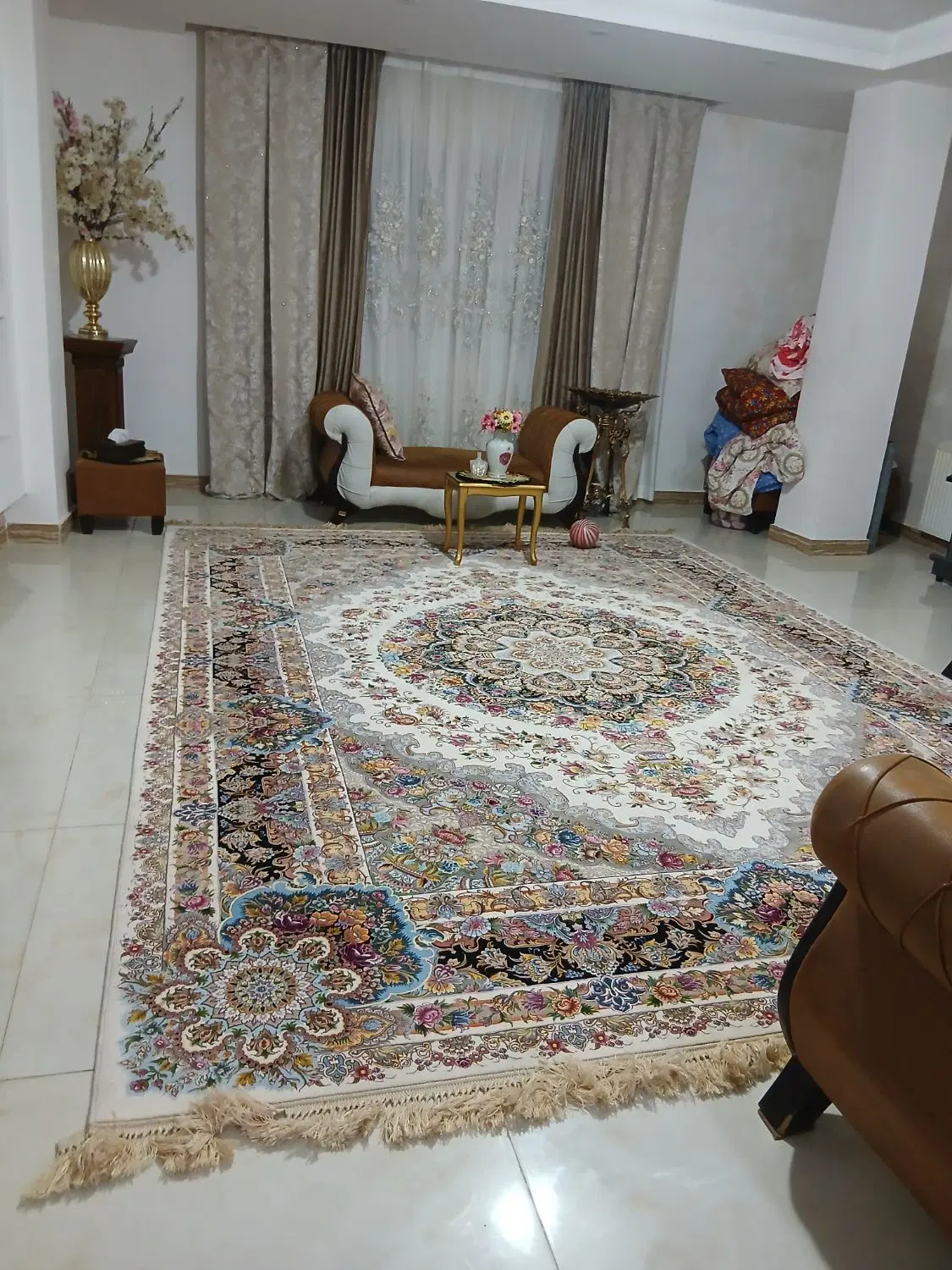 فروش واحد ۲۰۰ متری
