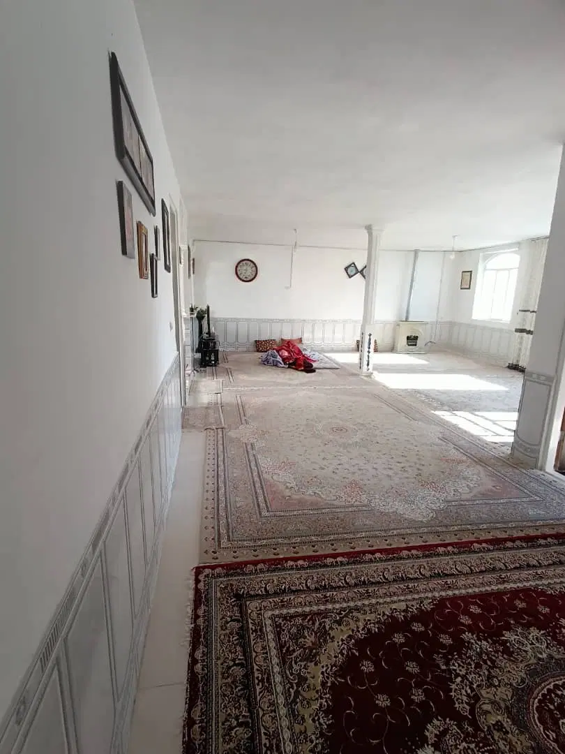 خانه ویلایی ۲۲۰ متری