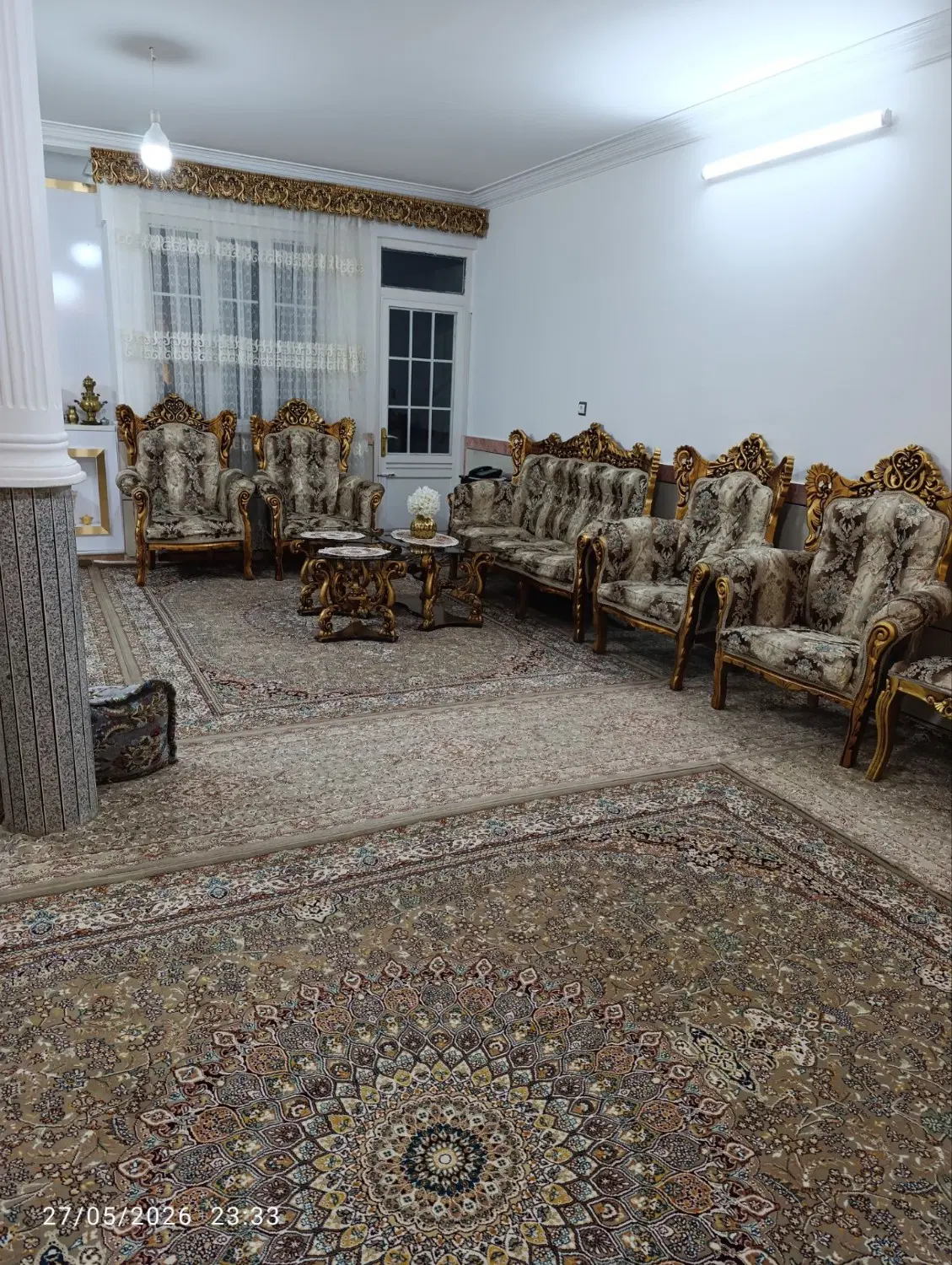 ساختمان اپارتمانی