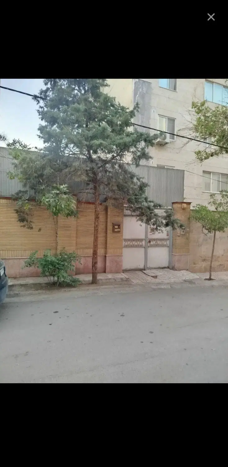 ویلایی ۲۵۰ متری توس ۷۳ ۷۵