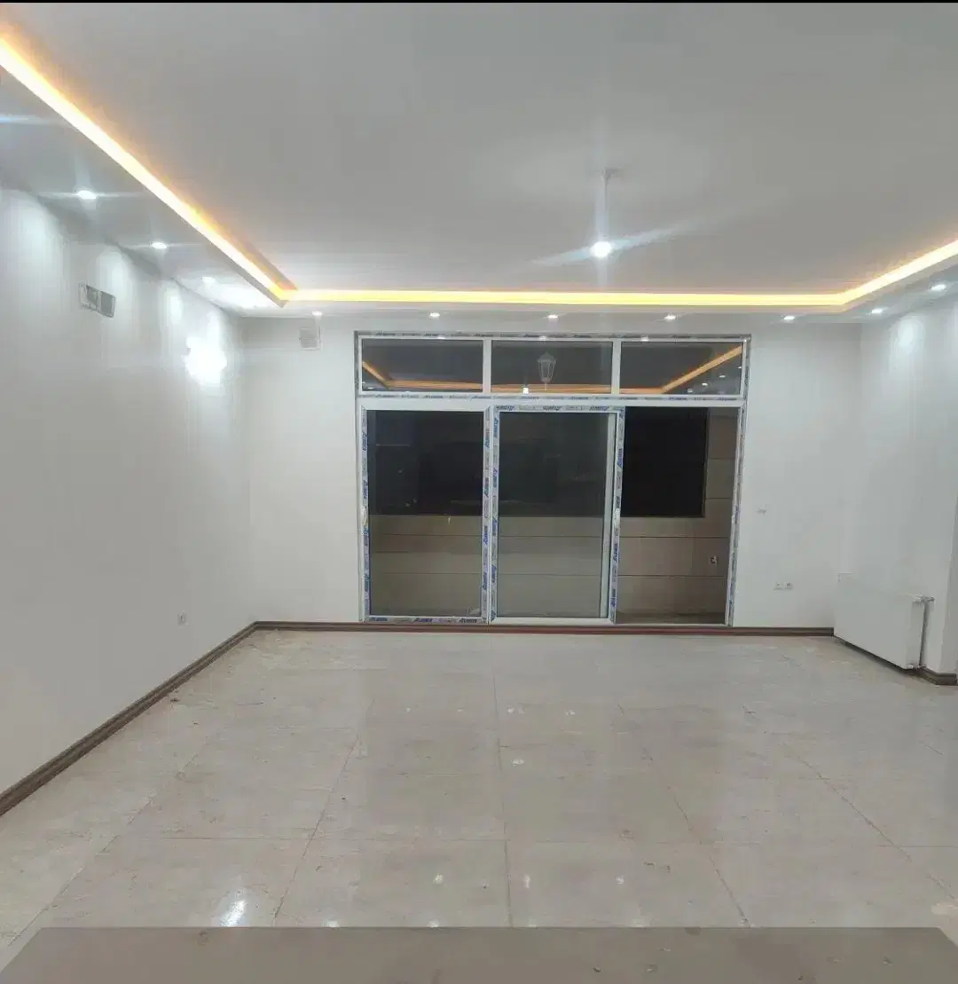 اپارتمان ۸۰ متری صفر حاشیه ولیعصر