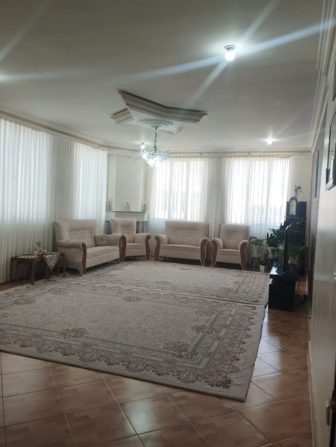 فروش منزل آپارتمانی واقع در کوشش