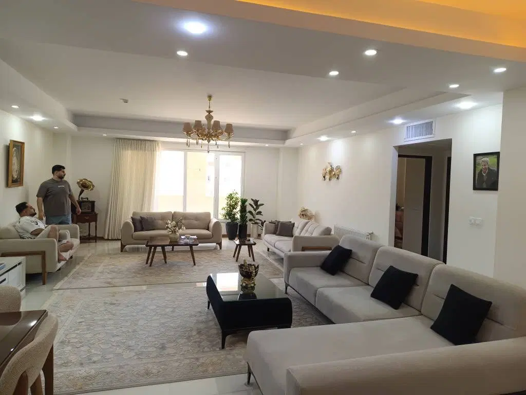 فروش واحد سه خوابه ۱۵۰متری فول در مجتمع۹واحدی