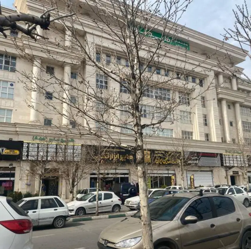واحد اداری ۱۰۰متری