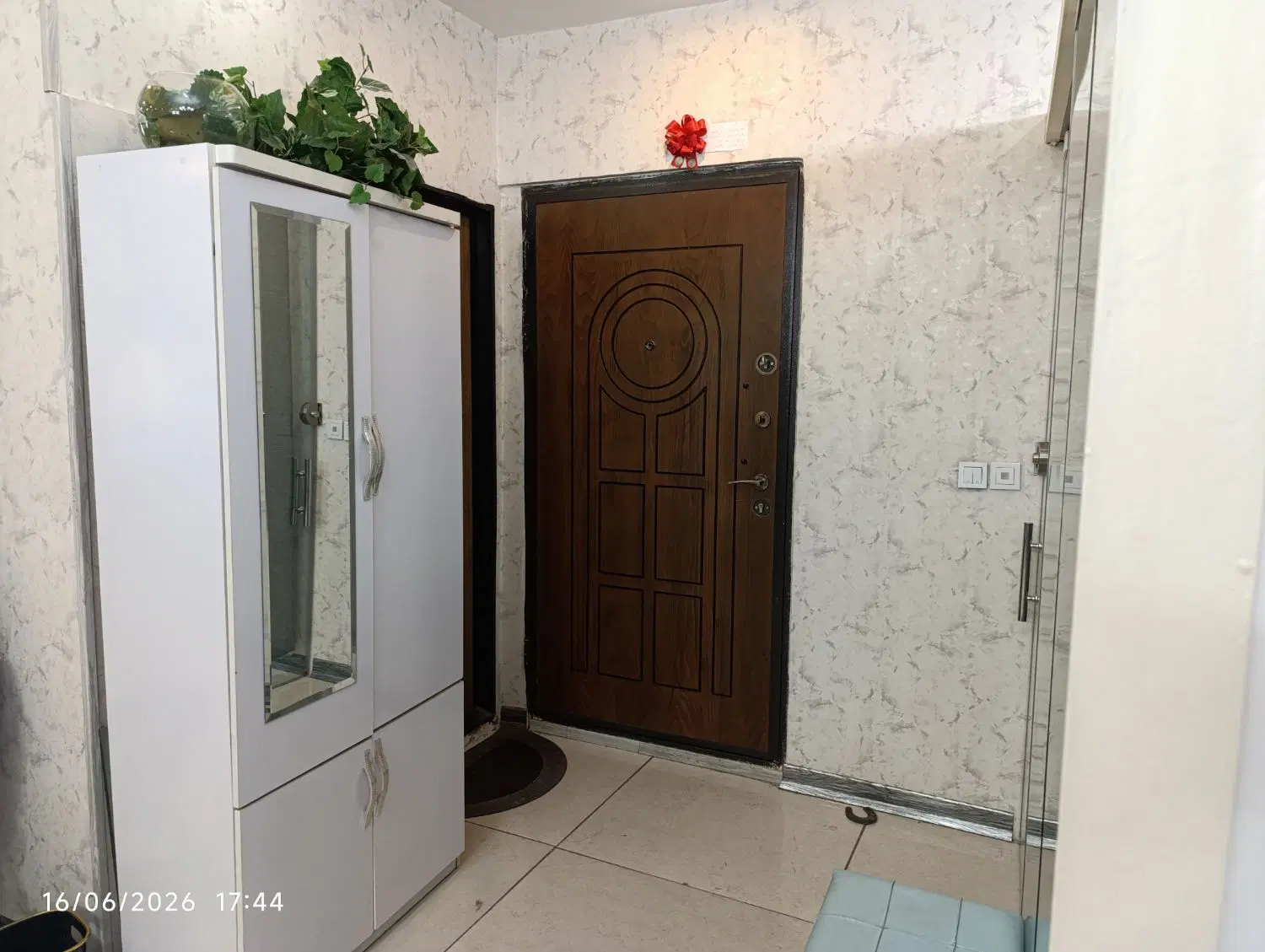 125متر فلت اداری بلوار پونه دو نبش تاپ لوکیشن