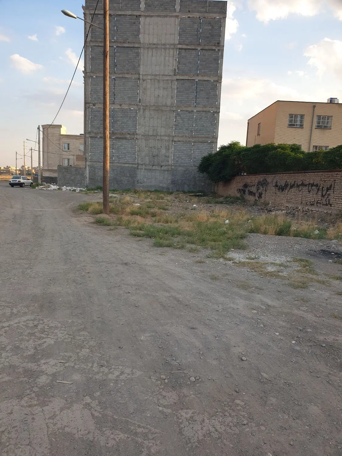 زمین مسکونی