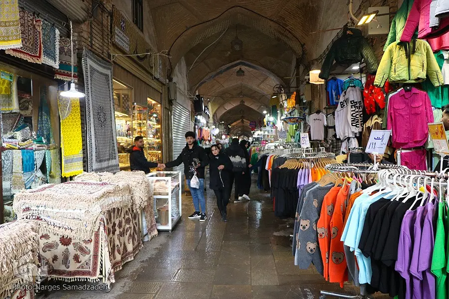 مغازه ۱۵ متری میدان نقش جهان