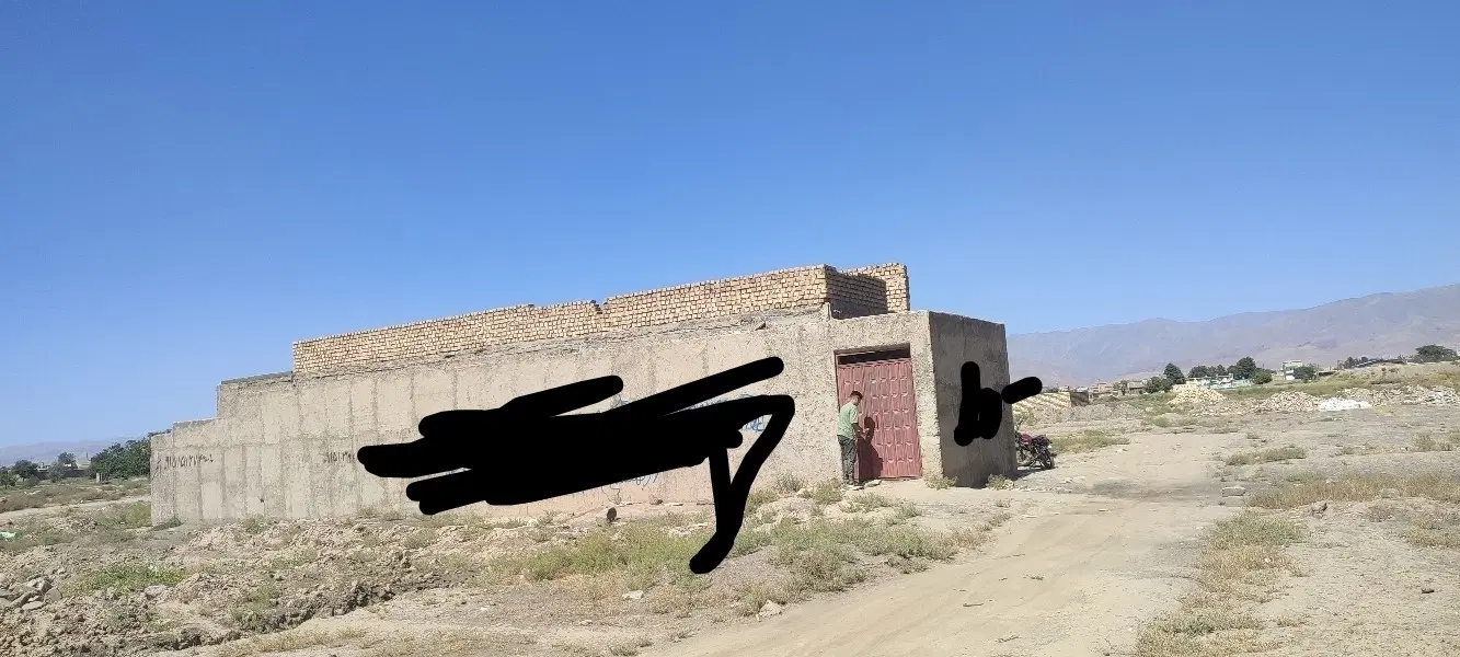 خونه نیمه کاره