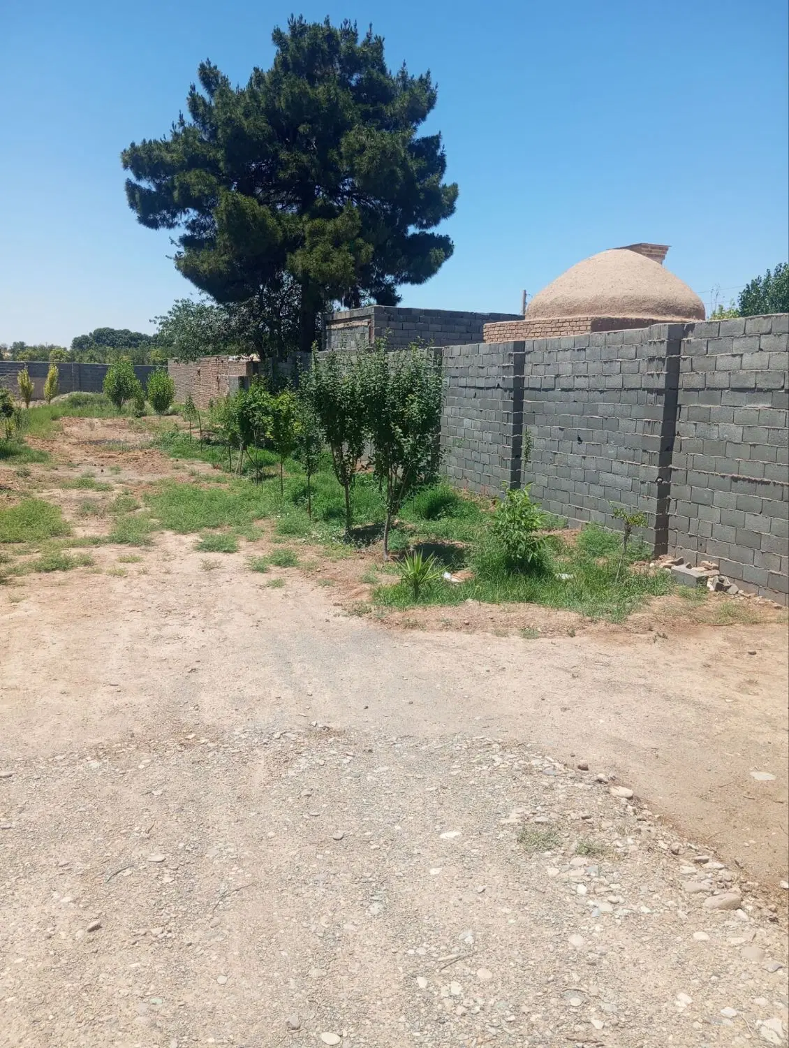 چهاردیواری به شرط بافت مسکونی(املاک گلریزان سادات)