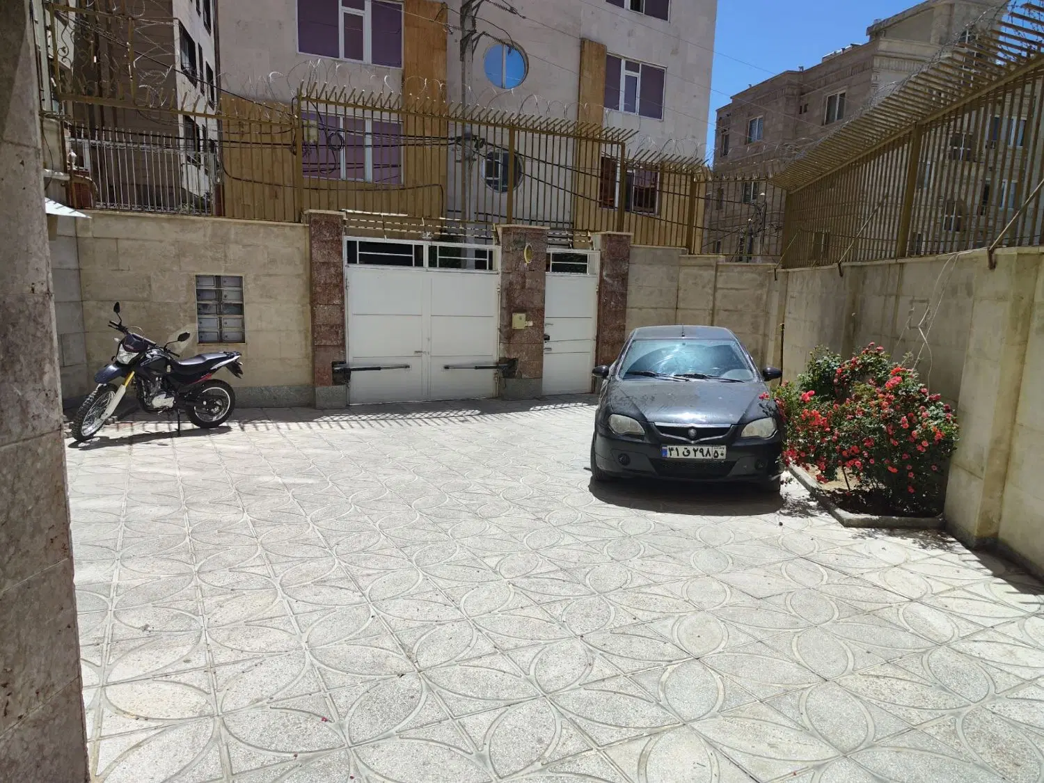 اپارتمان ۱۳۰ متری در کسری